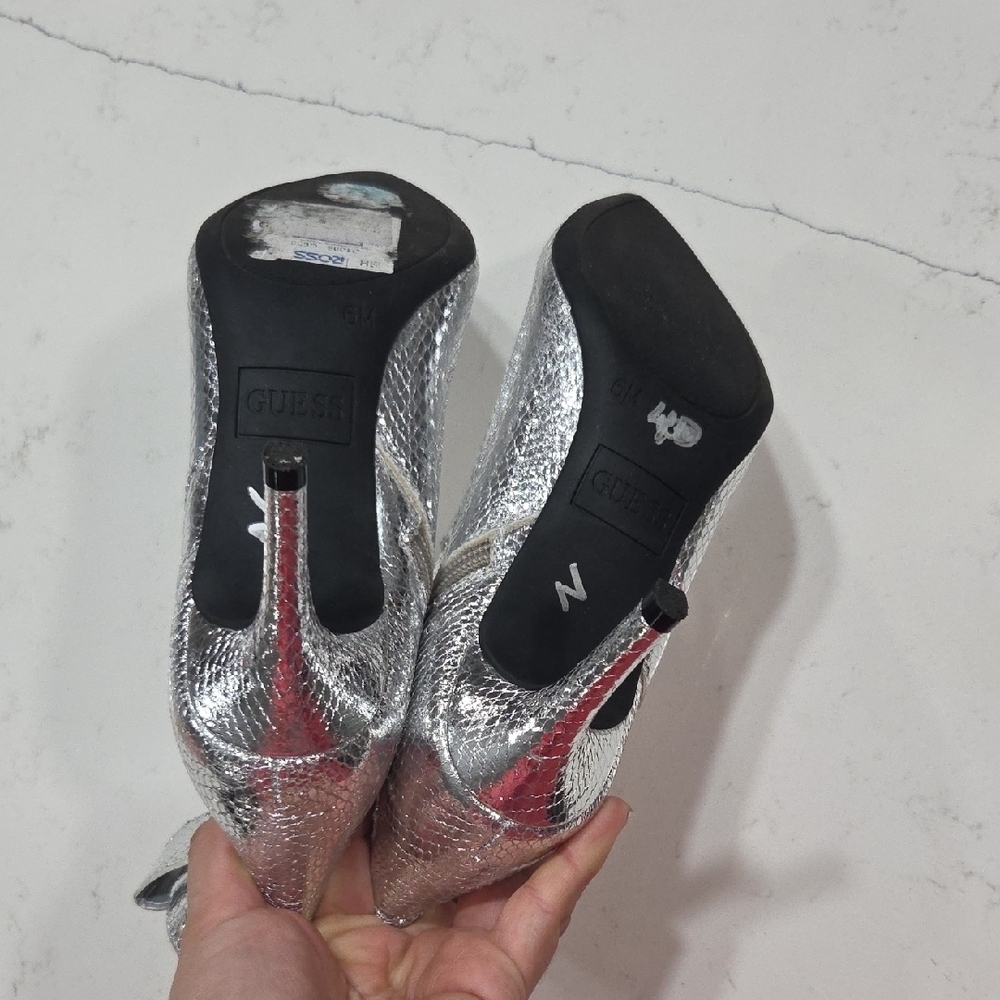 GUESS Silver Ankle Boots, Sz 6 Gentle Used - Picture 8 of 9